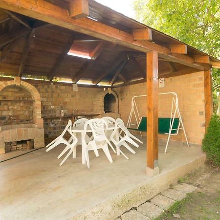 Villa Viktoria Mestecǎneşti Exterior foto